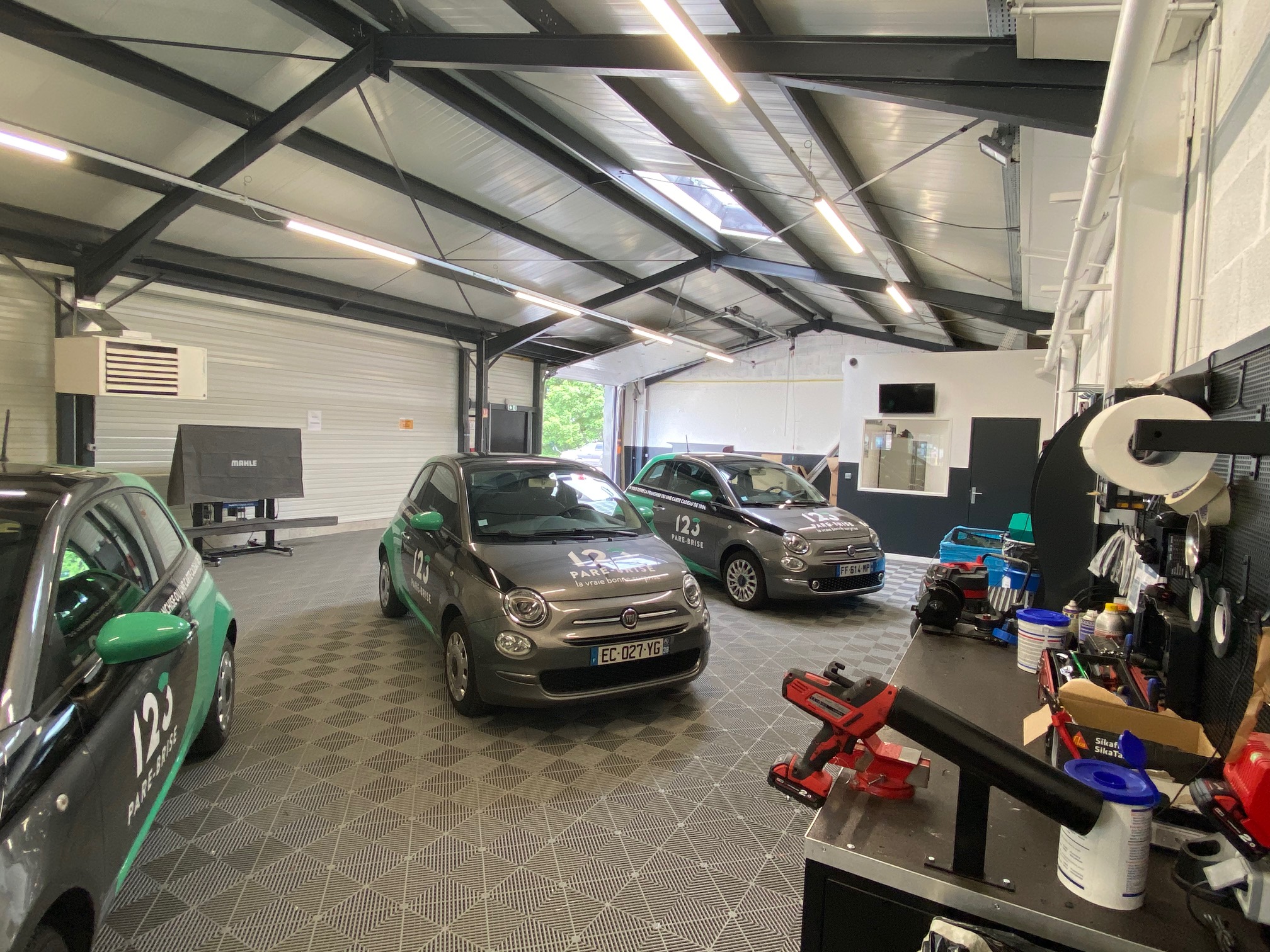 Atelier de l'agence 123 Pare-Brise Annecy