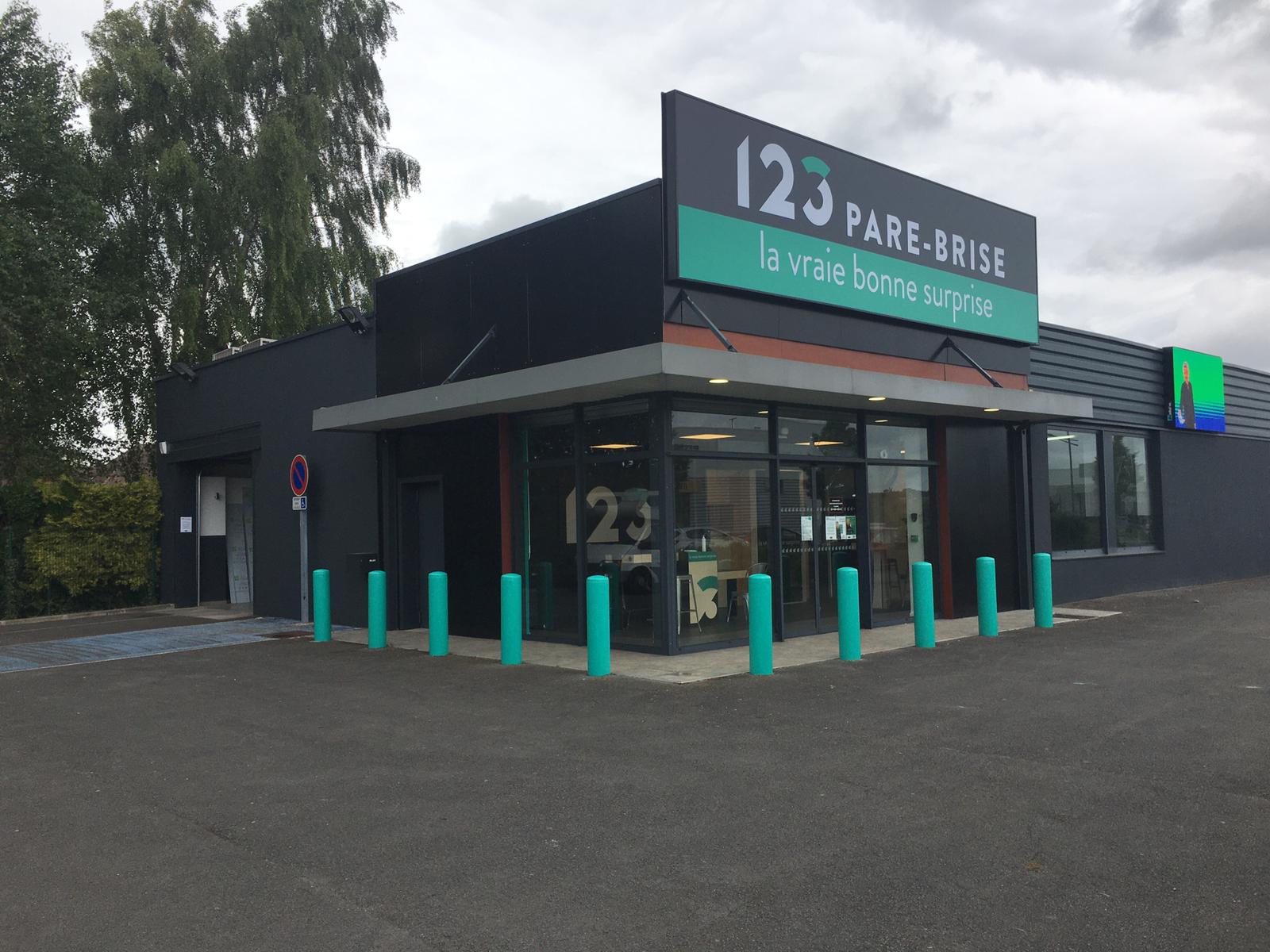 Façade de l'agence 123 Pare-Brise Arras