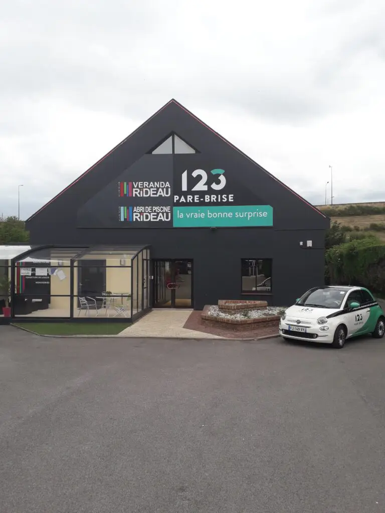 123PareBrise-Boulogne-sur-Mer-exterieur Devanture de notre agence 123 Pare-Brise Boulogne-sur-Mer