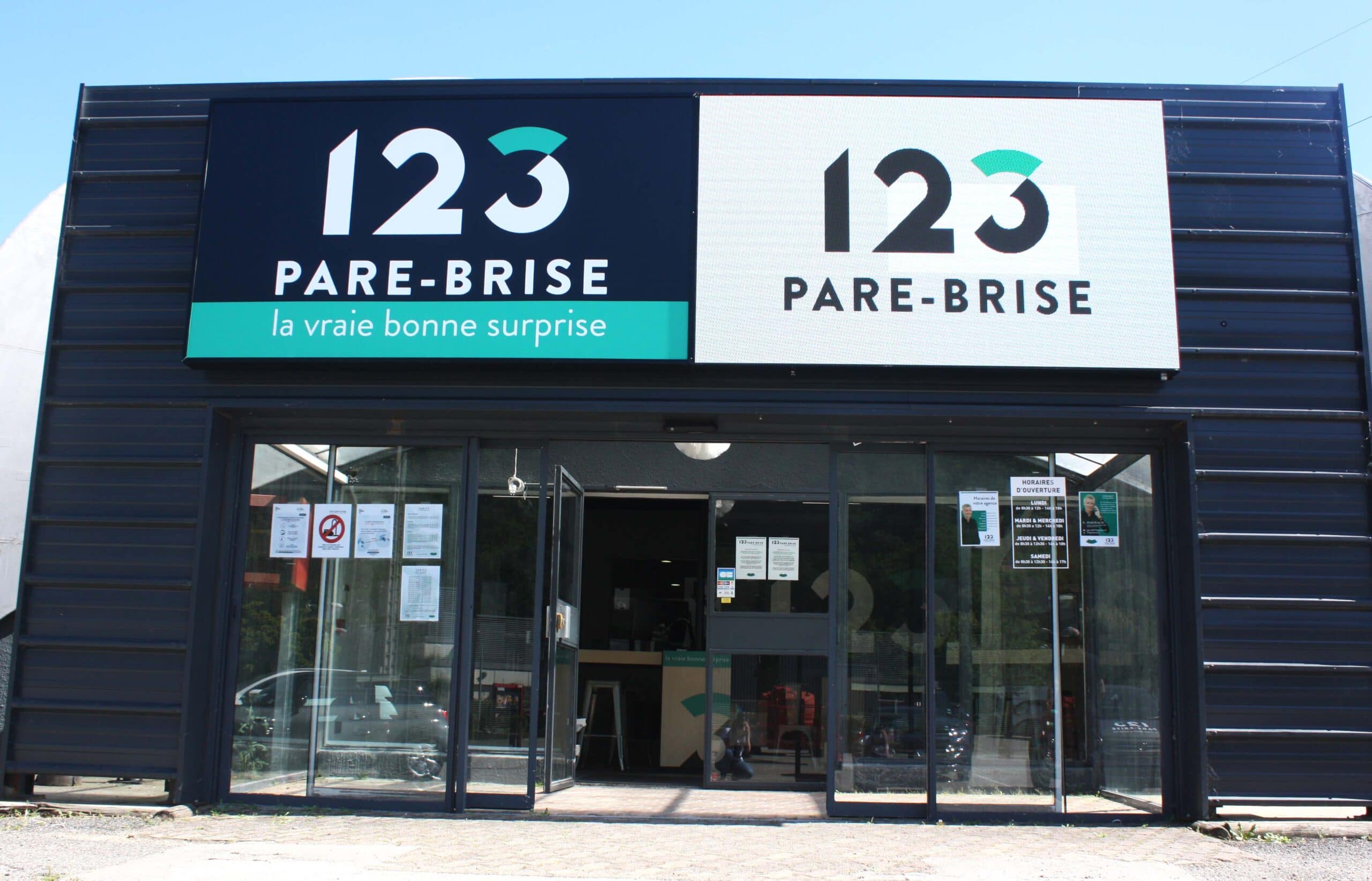 Façade de l'agence 123 Pare-Brise Givors