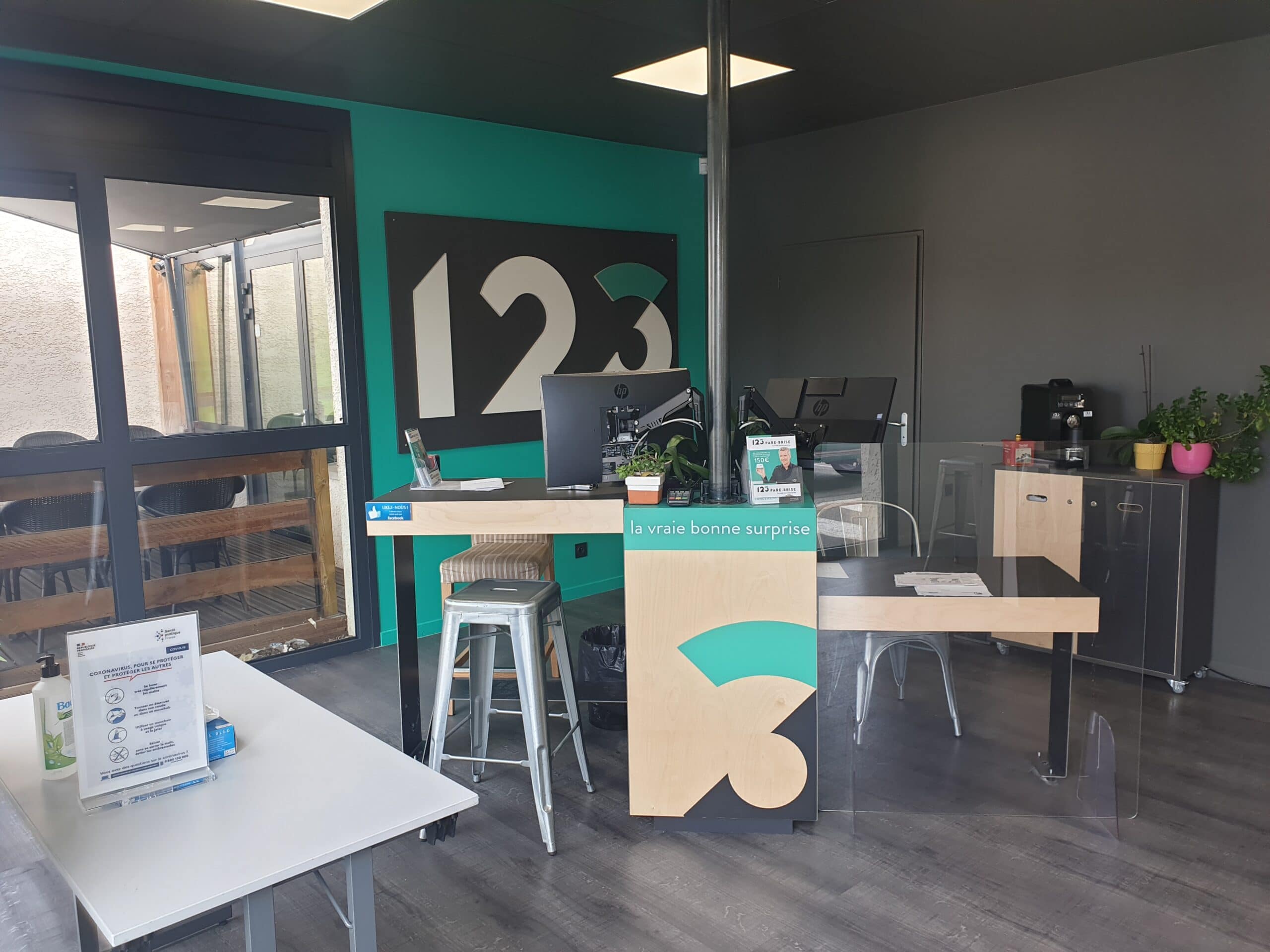 Accueil du centre 123 Pare-Brise Isle d'Abeau