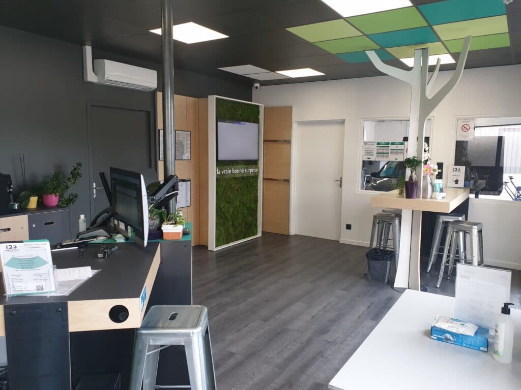 123PareBrise-Isle-dabeau-coin-client Espace client du centre 123 Pare-Brise Isle d'Abeau