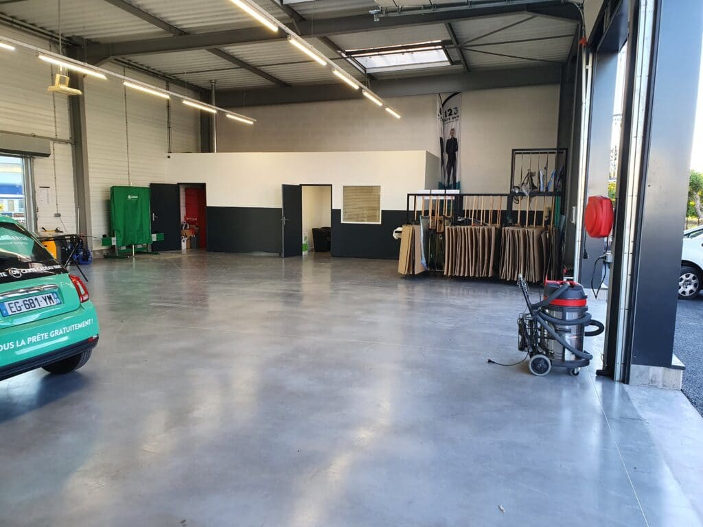 123PareBrise-Prouvy-atelier Atelier de l'agence 123 Pare-Brise Prouvy