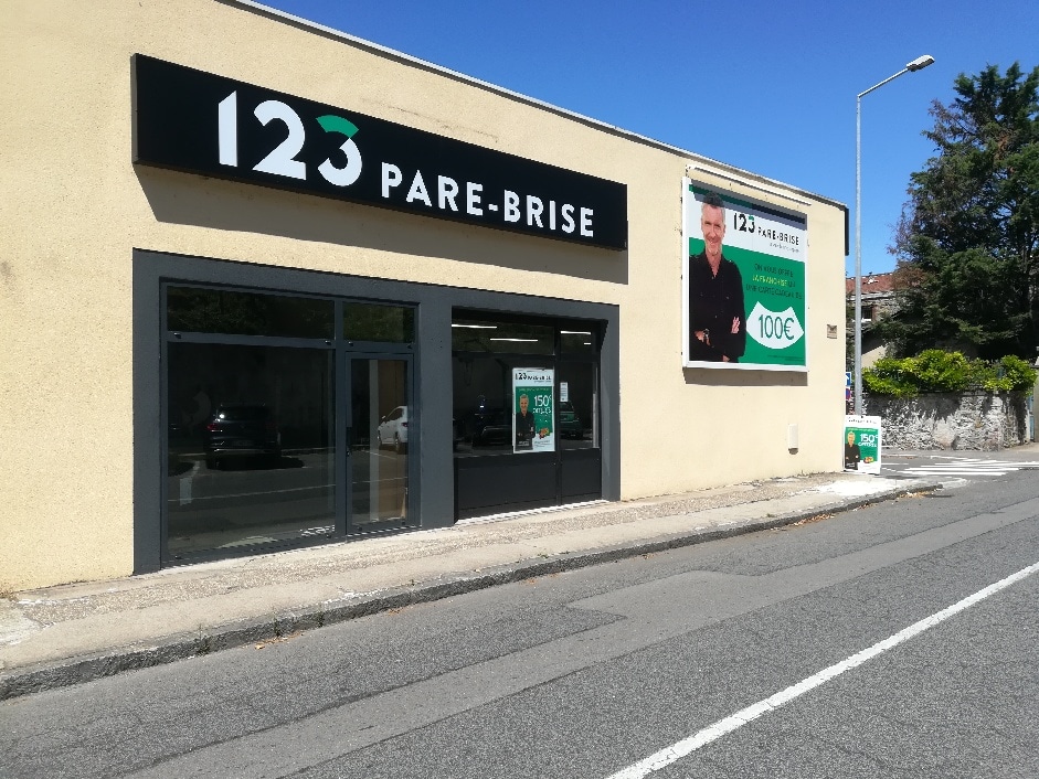 Façade de l'agence 123 Pare-Brise Vienne