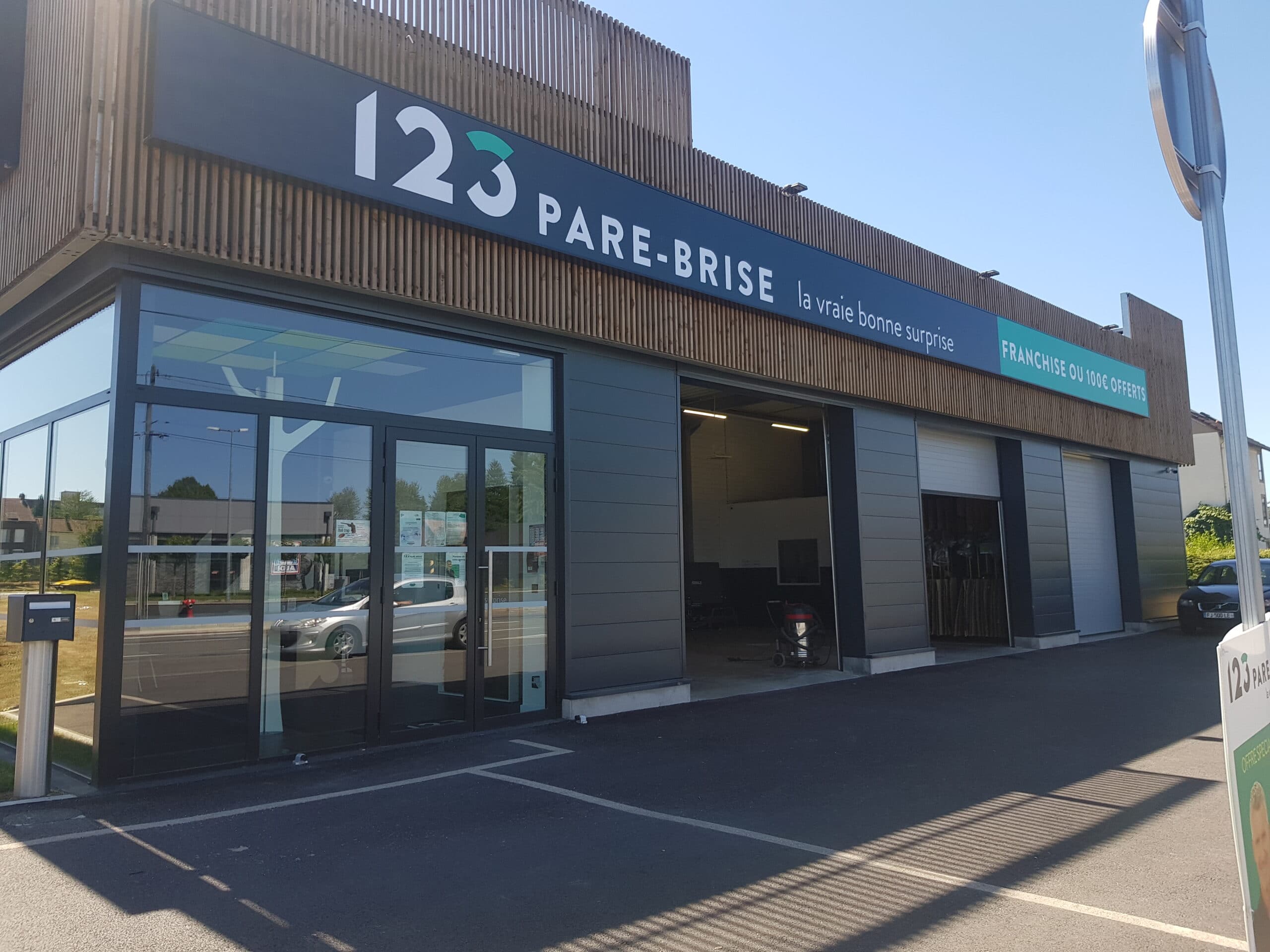 Façade du centre 123 Pare-Brise Maubeuge