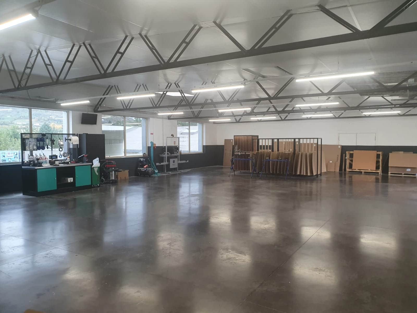 Grand atelier du garage 123 Pare-Brise Le-Puy-en-Velay