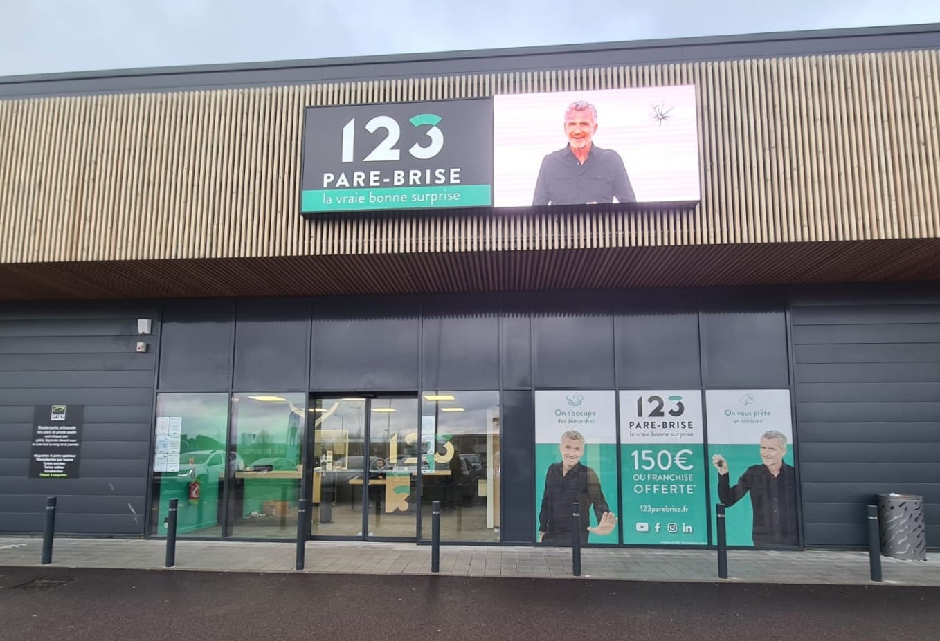 Façade du centre 123 Pare-Brise Evreux