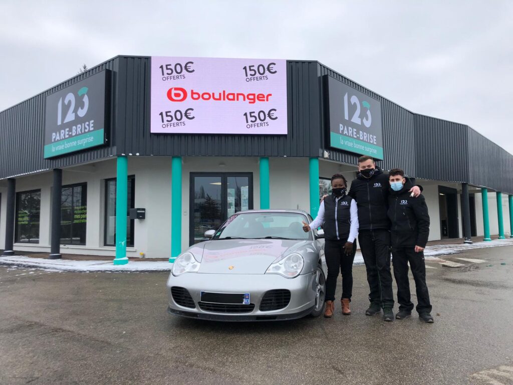 123parebrise-bourg-en-bresse-porsche-equipe Equipe 123 Pare-brise Bourg-en-Bresse après intervention sur une Porsche 996 turbo
