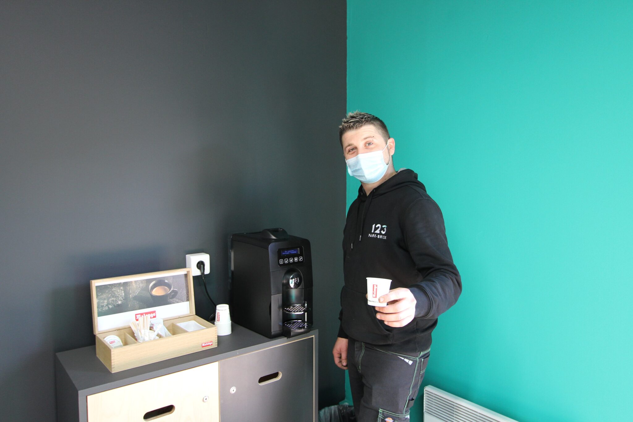 Machine à café de l'agence 123 Pare-Brise Boulogne-sur-Mer