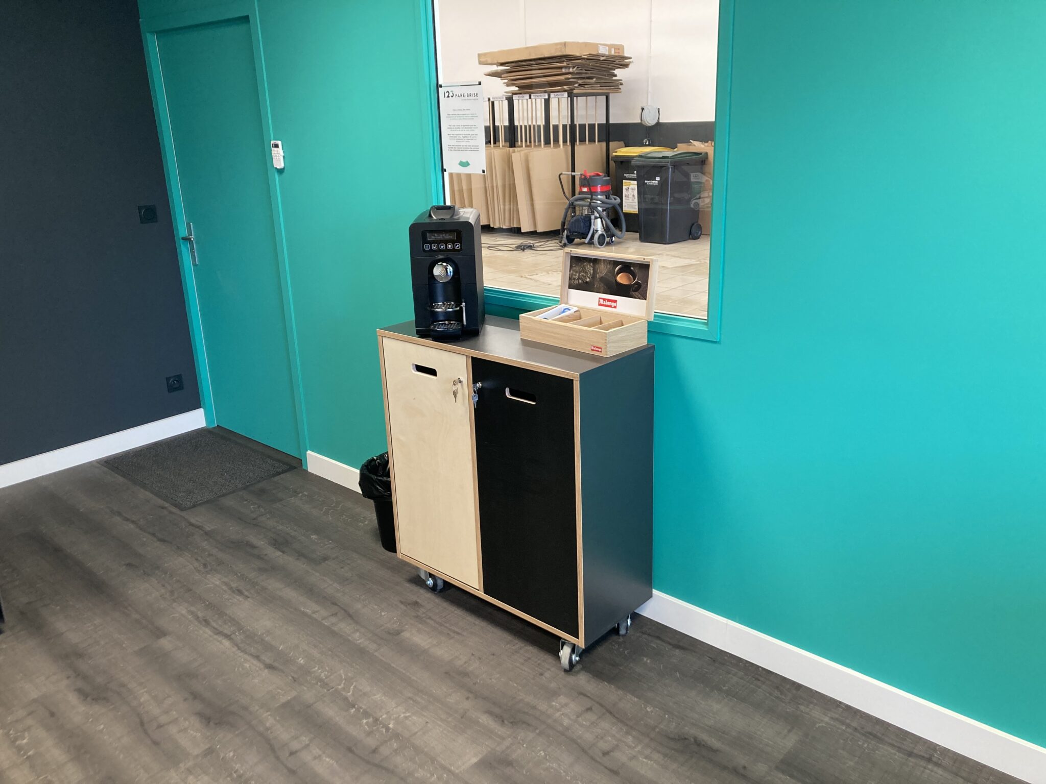 Machine à café Malongo du centre 123 Pare-brise Firminy