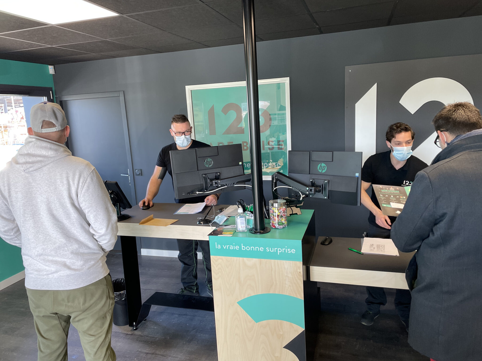 Accueil client de l'agence 123 Pare-Brise Le Havre