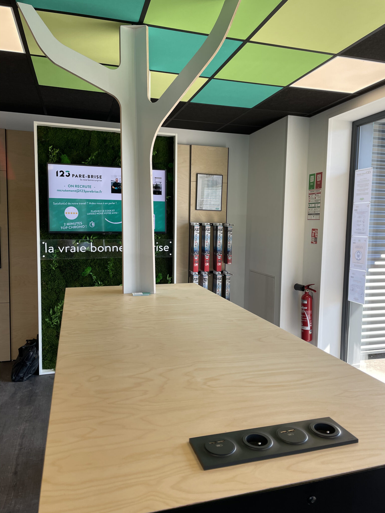Espace client avec prises du centre 123 Pare-Brise Le Havre