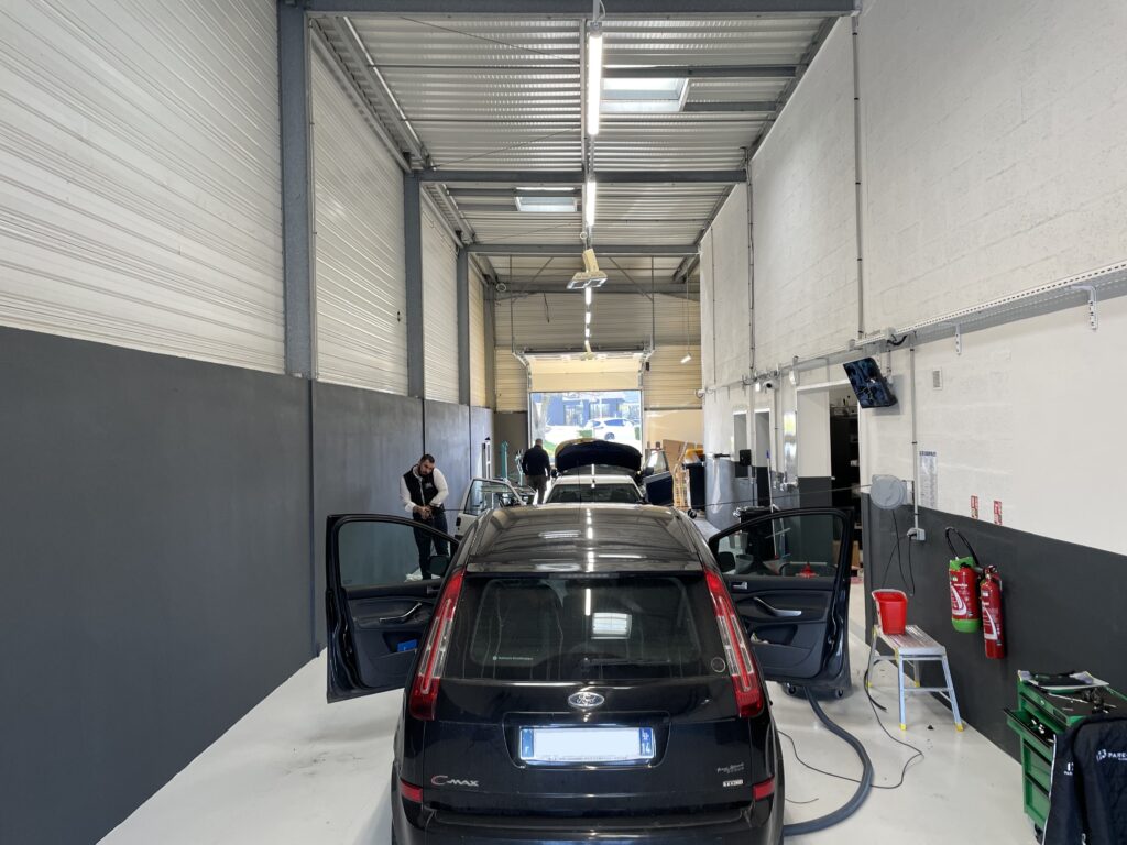 123parebrise-le-havre-remplacement-pare-brise Remplacement de pare-brise dans l'atelier 123 Pare-Brise Le Havre