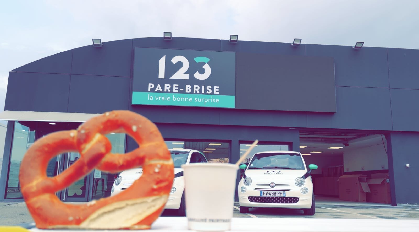 Bretzel devant l'agence 123 Pare-Brise Colmar