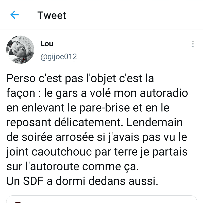 Les 16 meilleurs Tweets sur le pare-brise lorsque tu te fais voler ton autoradio.