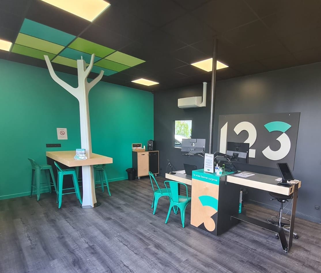 Accueil client de l'agence 123 Pare-Brise Dreux