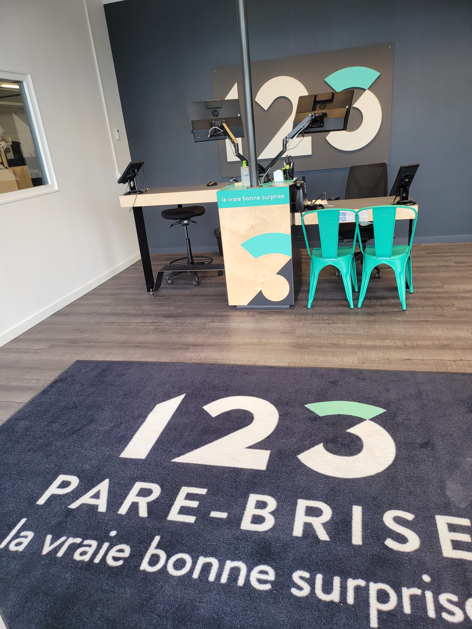 Accueil client de l'agence 123 Pare-Brise Rouen Grand-Quevilly