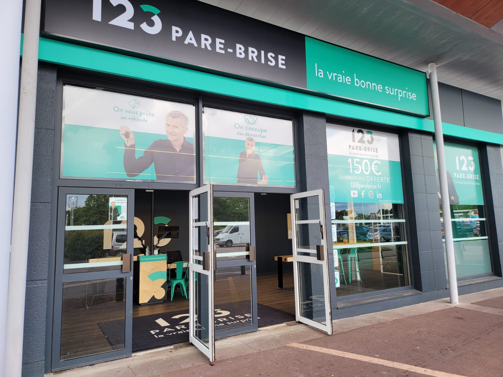 Façade du centre 123 Pare-Brise Rouen Grand-Quevilly