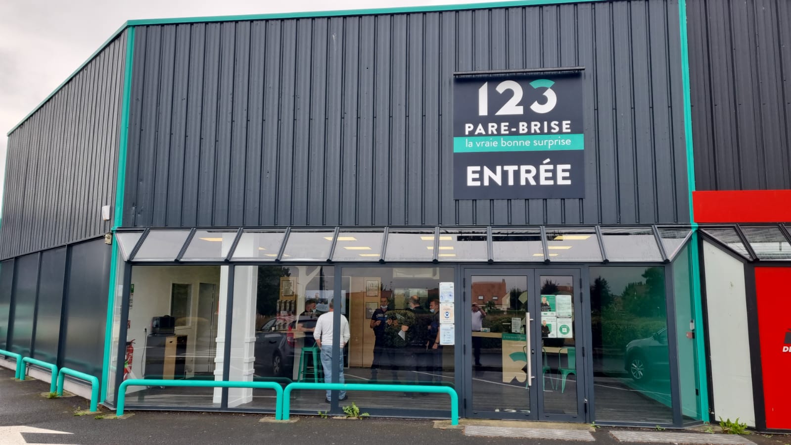 Façade de l'agence 123 Pare-Brise Caen Mondeville