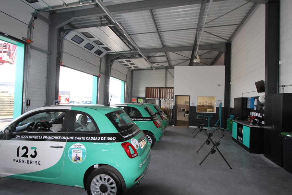 123parebrise-hazebrouck-vehicules-de-courtoisie Véhicules de courtoisie dans l'atelier 123 Pare-Brise Hazebrouck