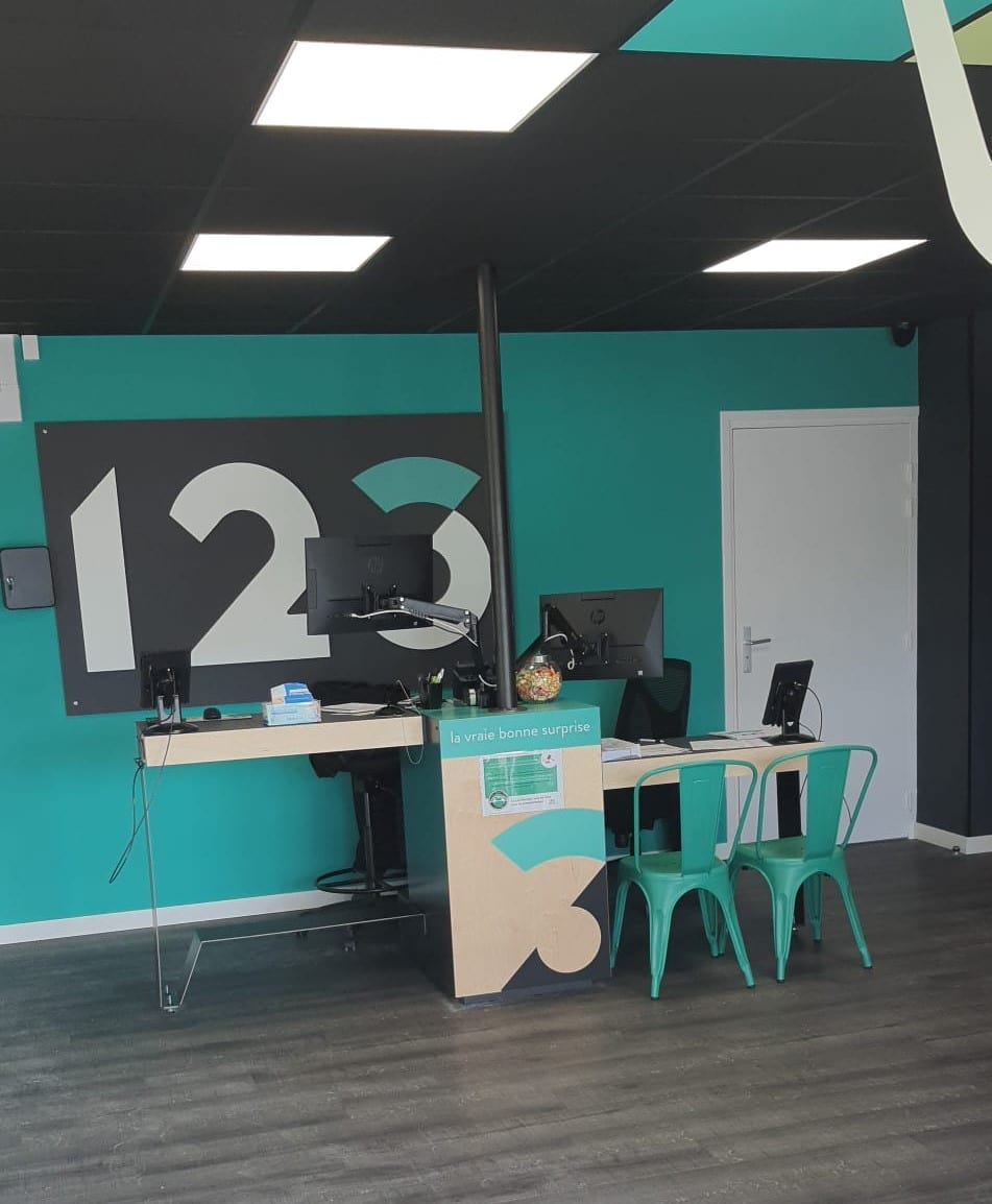Accueil client de l'agence 123 Pare-Brise Le Mans Arnage