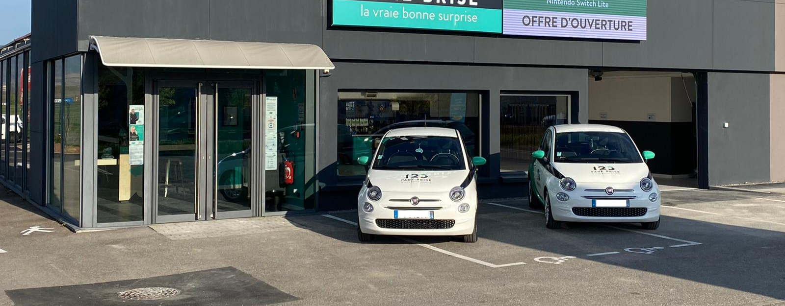 123 Pare-Brise propose des Fiat 500 hybrides à ses clients