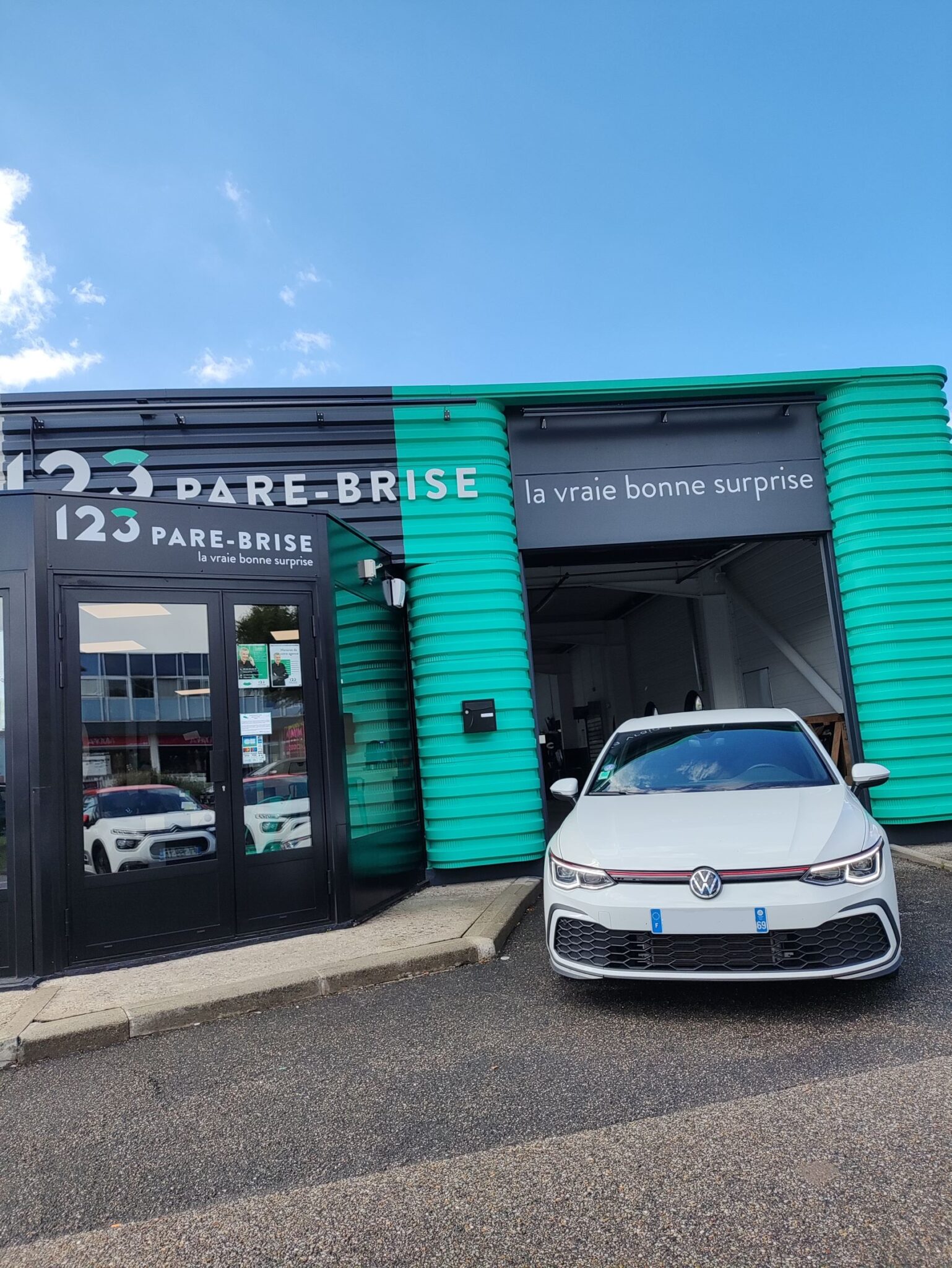 intervention Volkswagen agence 123 pare brise lyon pierre benite