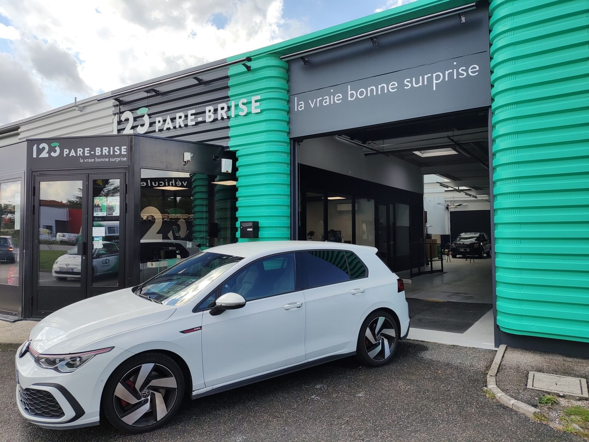 intervention Volkswagen agence 123 pare brise lyon pierre benite