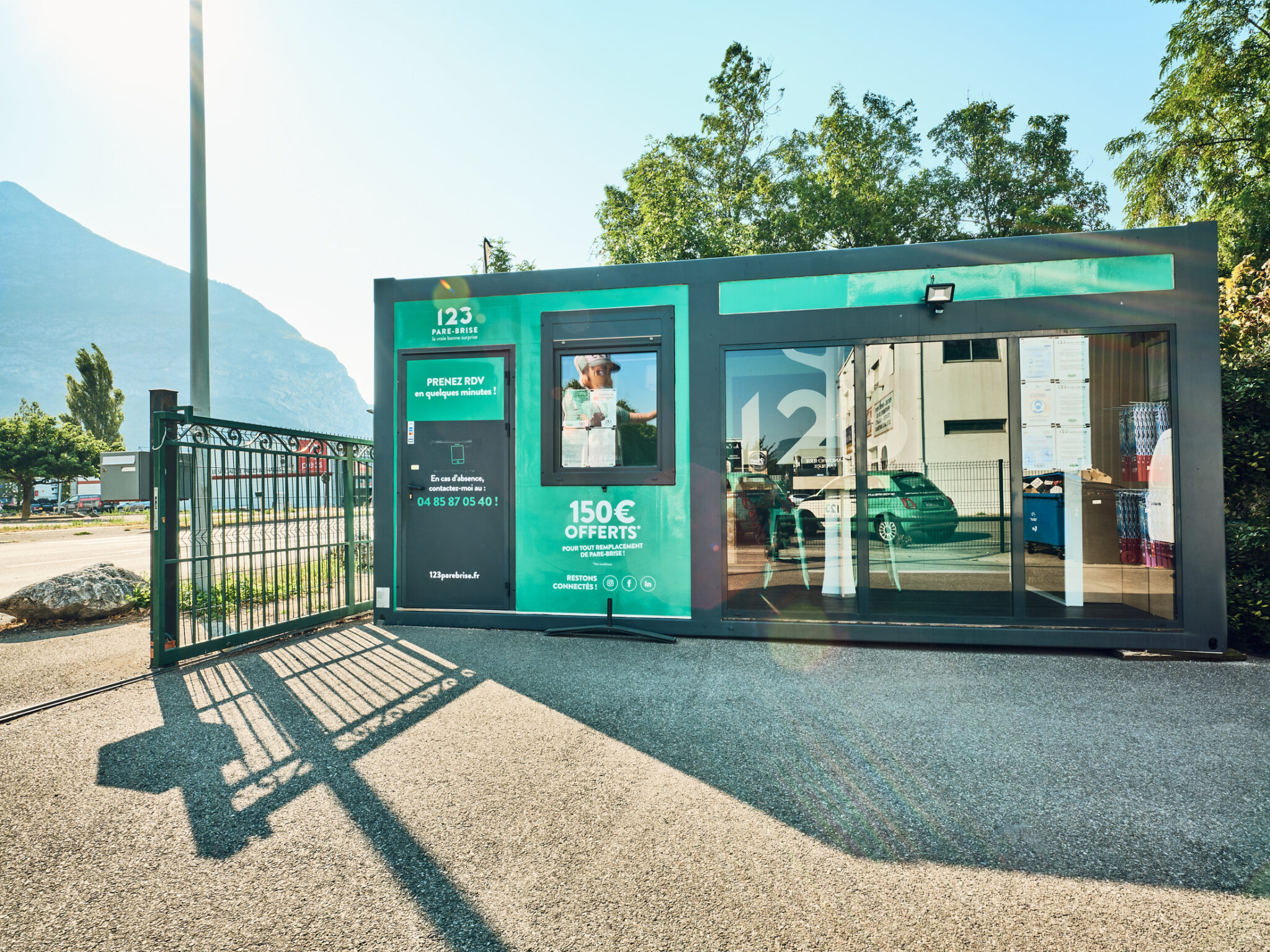 Agence 123 Pare Brise Saint Egreve extérieur