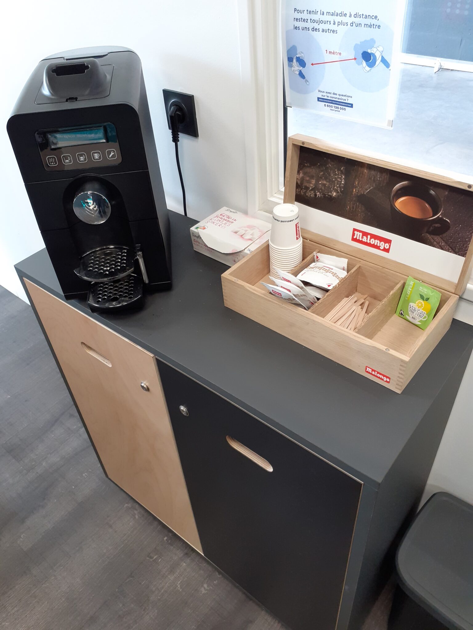 Machine à café de l'agence 123 Pare-Brise Calais