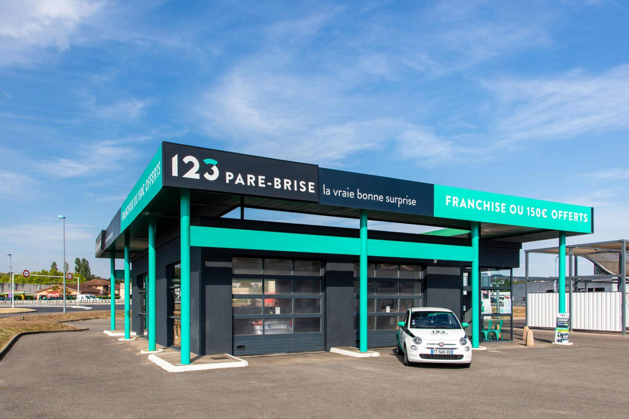 Agence 123 Pare Brise de Macon exterieur