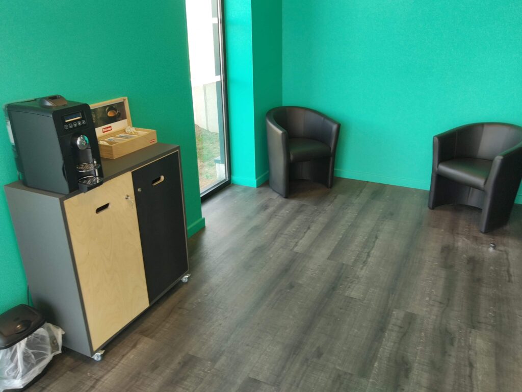 123parebrise-maubeuge-espace-detente Agence 123 Pare Brise Maubeuge espace client