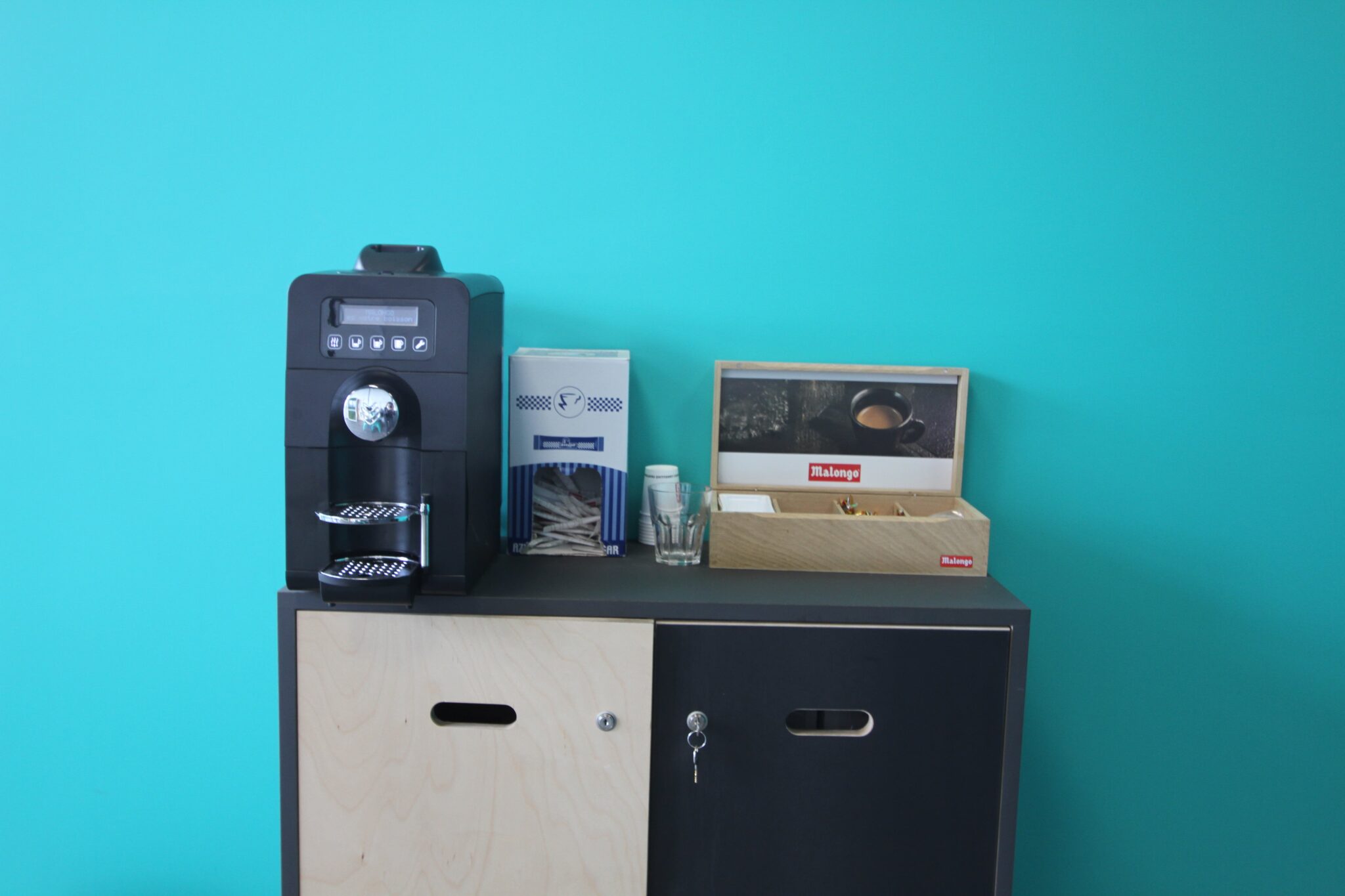 Agence 123 Pare Brise Maubeuge machine à café