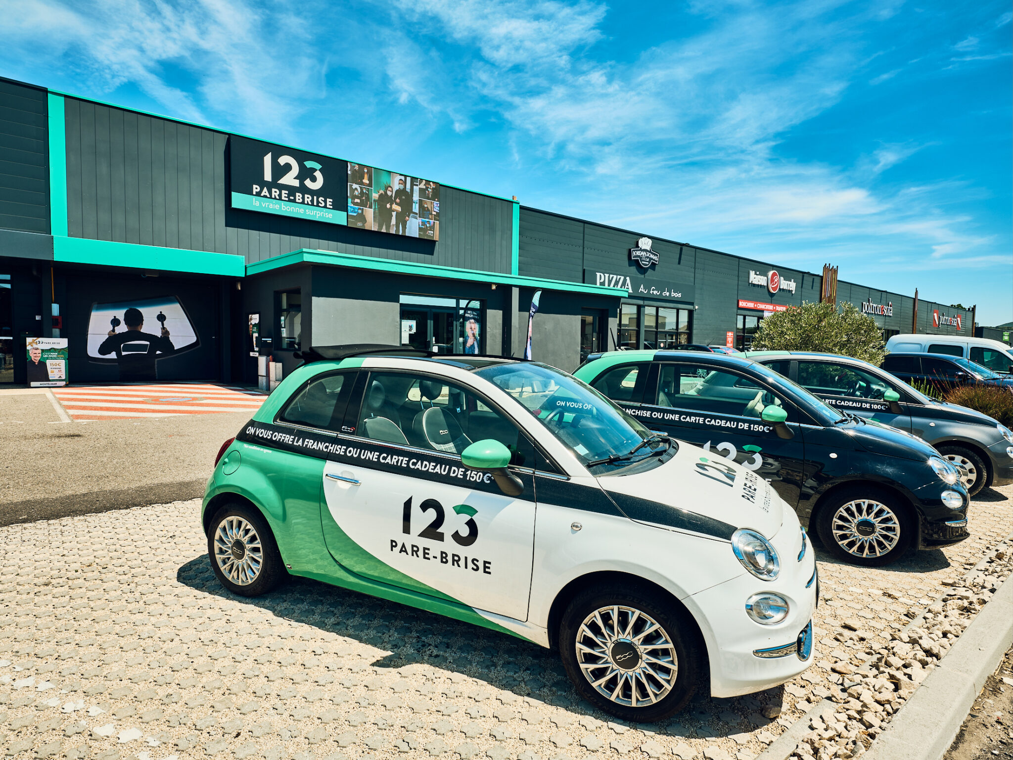 Agence 123 Pare Brise Montélimar véhicule de courtoisie