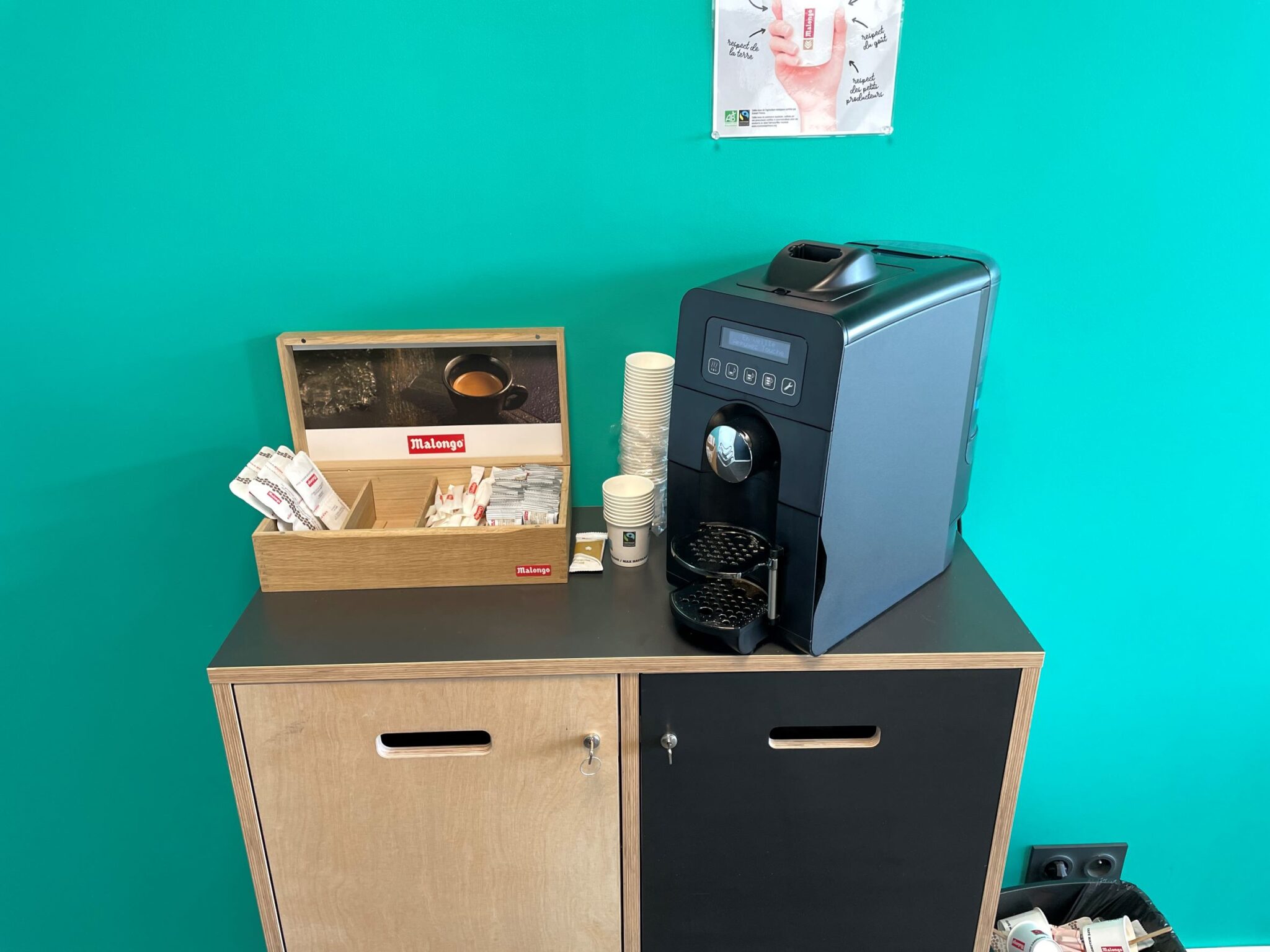 Agence 123 Pare Brise Saint Quentin machine à café