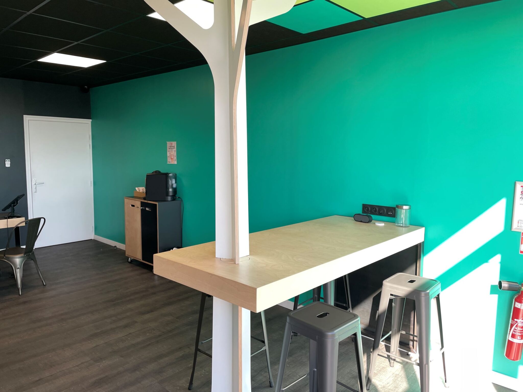 Agence 123 Pare Brise Saint Quentin table de travail