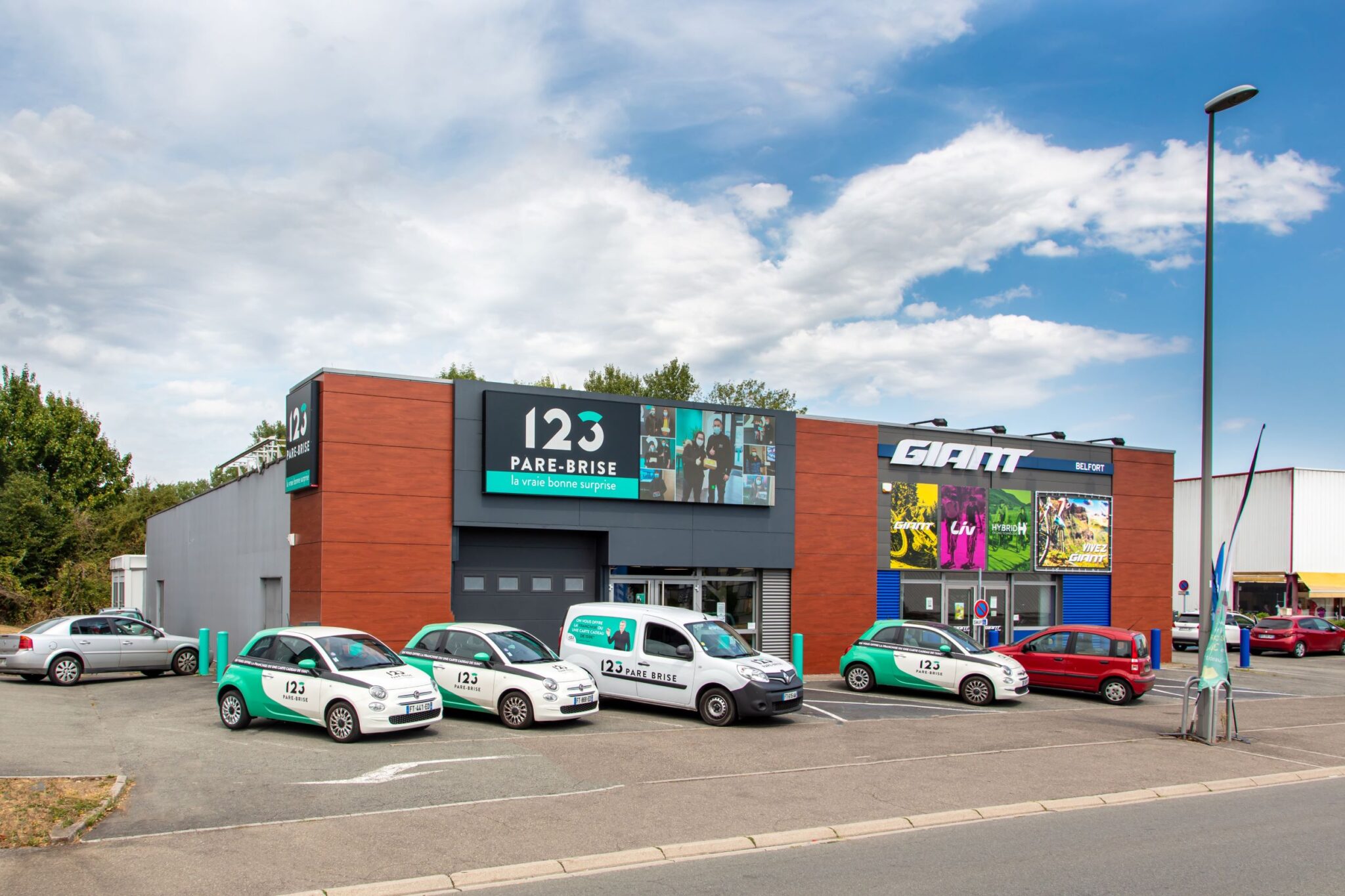 Véhicule de courtoisie agence Belfort