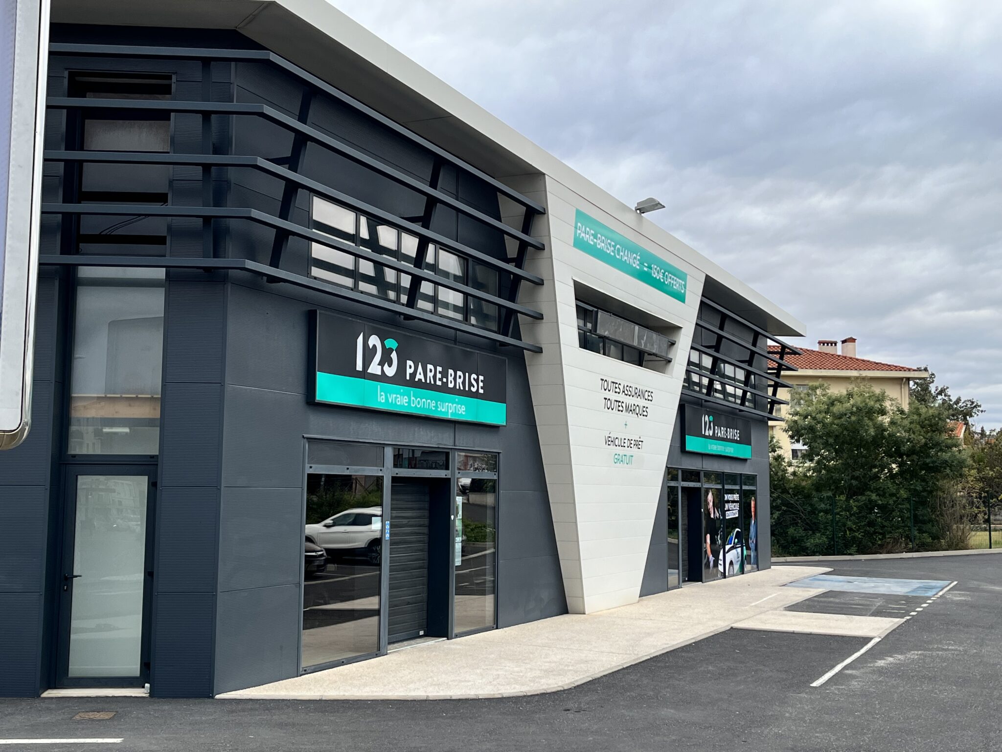 Agence 123 Pare Brise Perpignan sud devanture