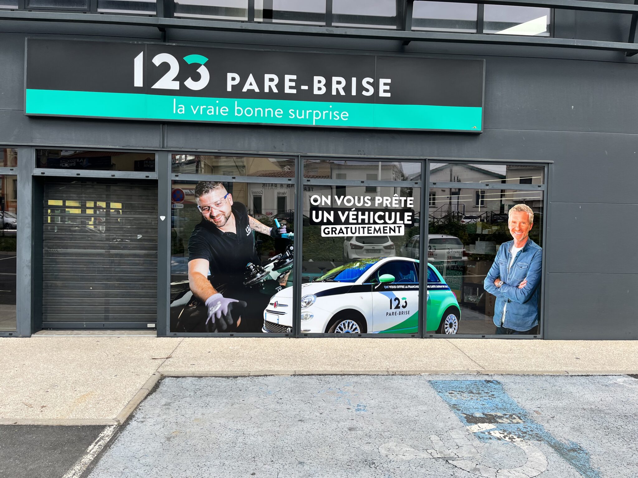 Agence 123 Pare Brise Perpignan sud vitrine