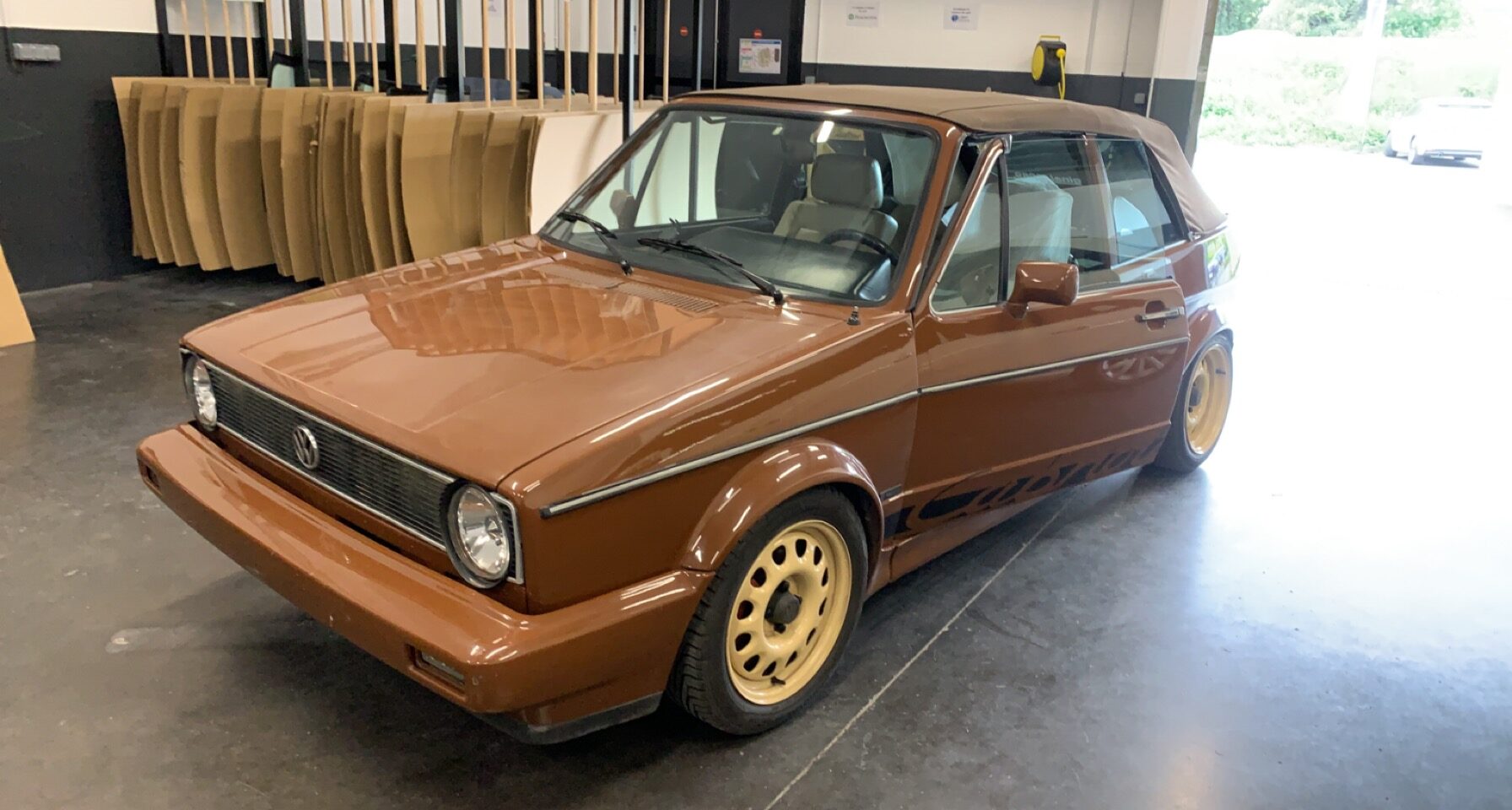 Agence 123 Pare Brise Angers Volkswagen marron