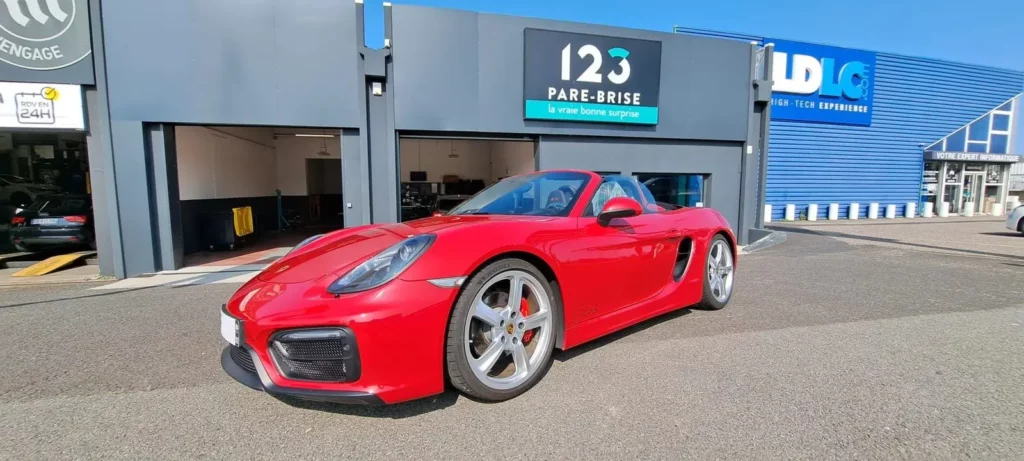 123-pare-brise-aubiere-porsche Réalisation de l'agence 123 Pare-Brise Aubière, Porsche Rouge