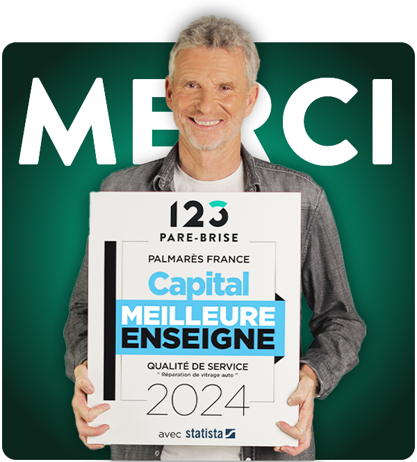 Denis tient le prix Capital meilleure enseigne 2024 vitrage auto