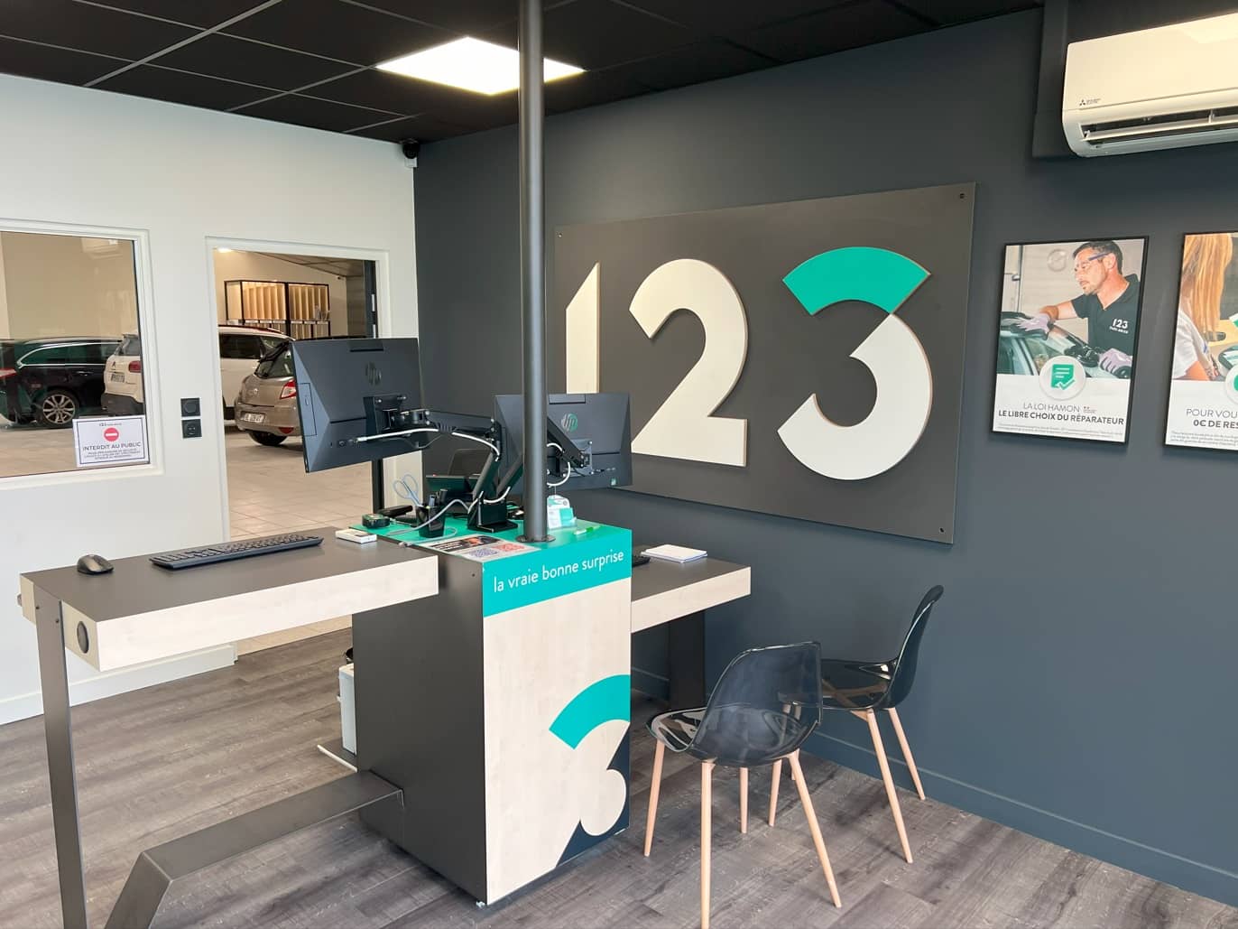 123 Pare-Brise Chambray-lès-Tours Intérieur