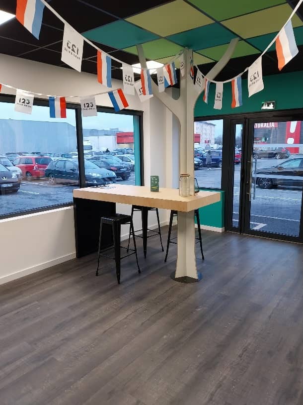 Agence 123 Pare-Brise Pau intérieur