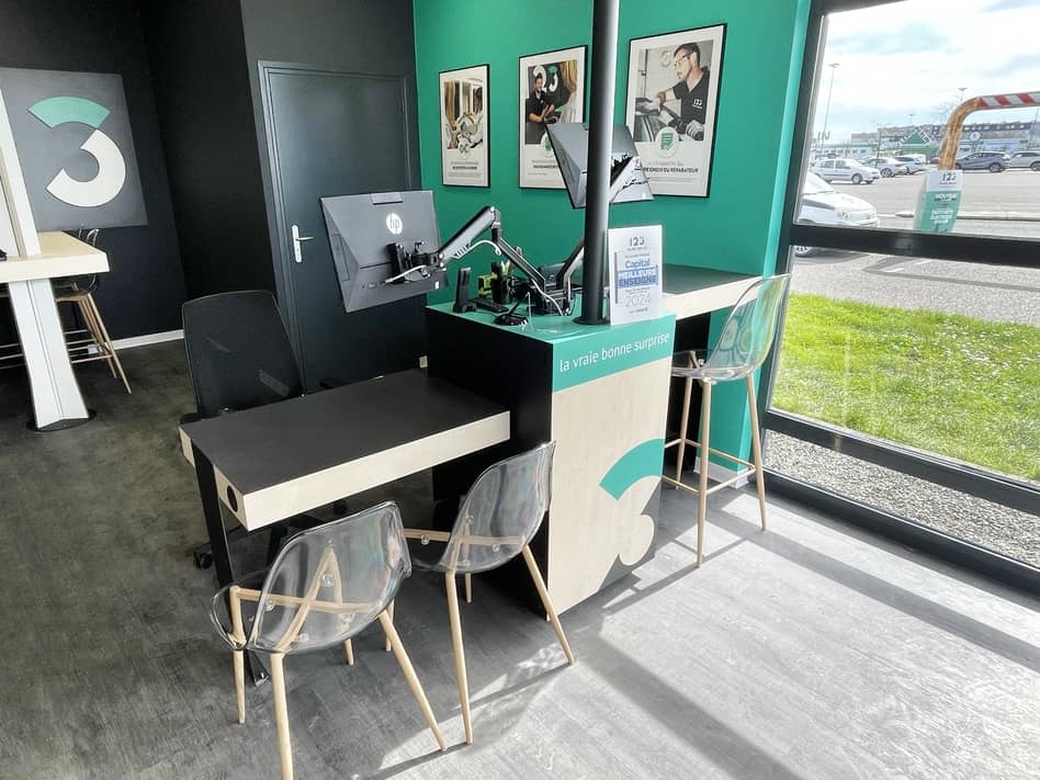 123 Pare-Brise Chartres intérieur