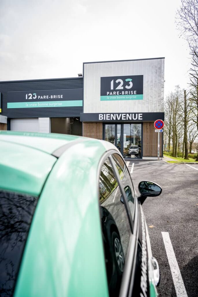 3 123 Pare-Brise Arras les Bonnettes Voiture de prêt